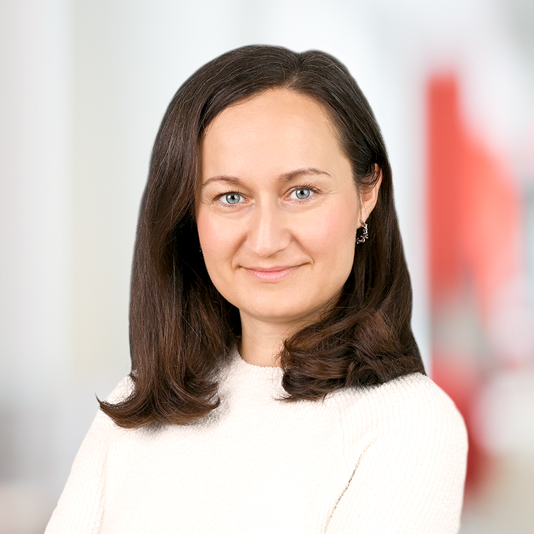 Headshot of Olga Moebius