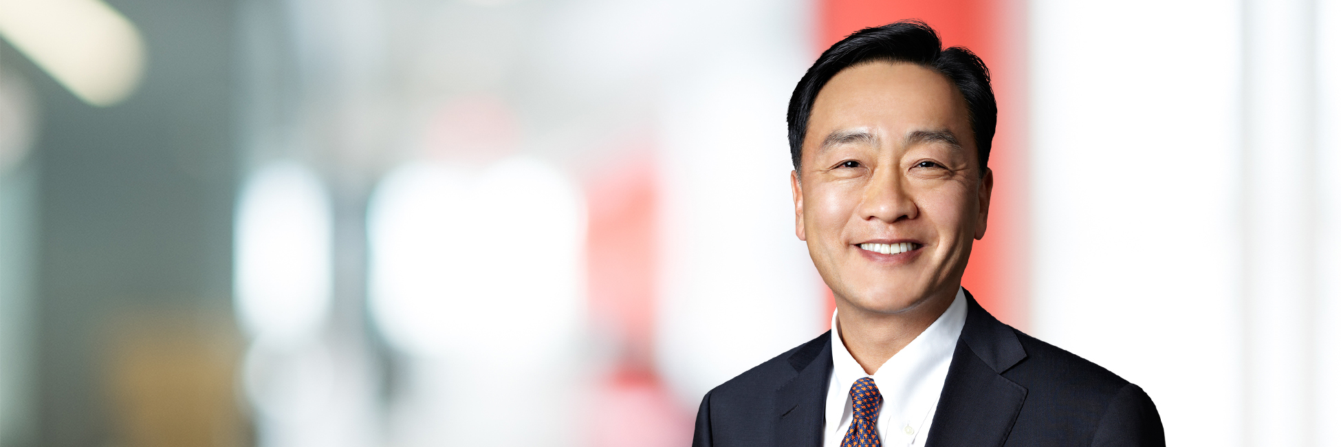 Headshot of Thomas Shin