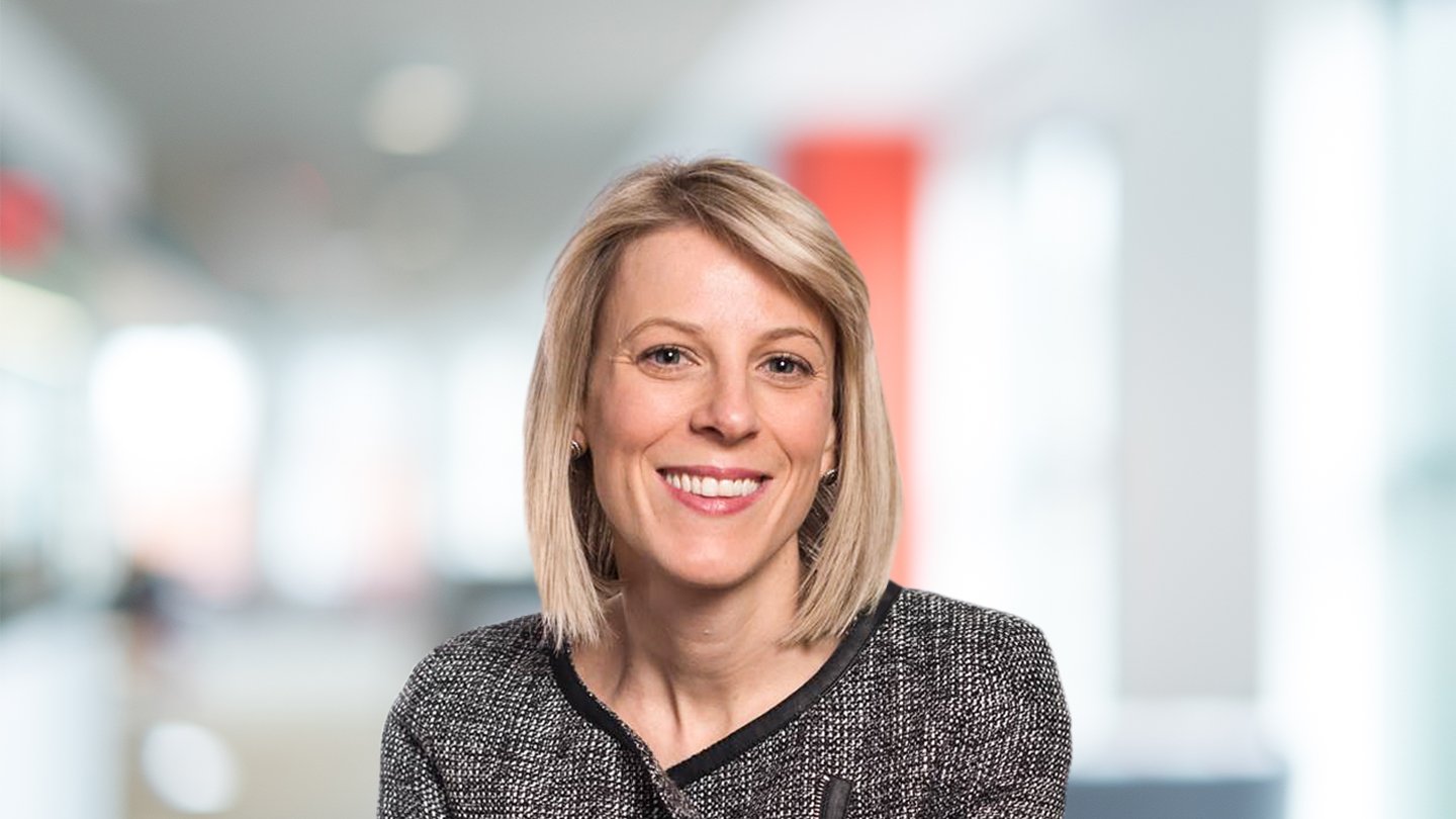 Headshot of Lesley Butler