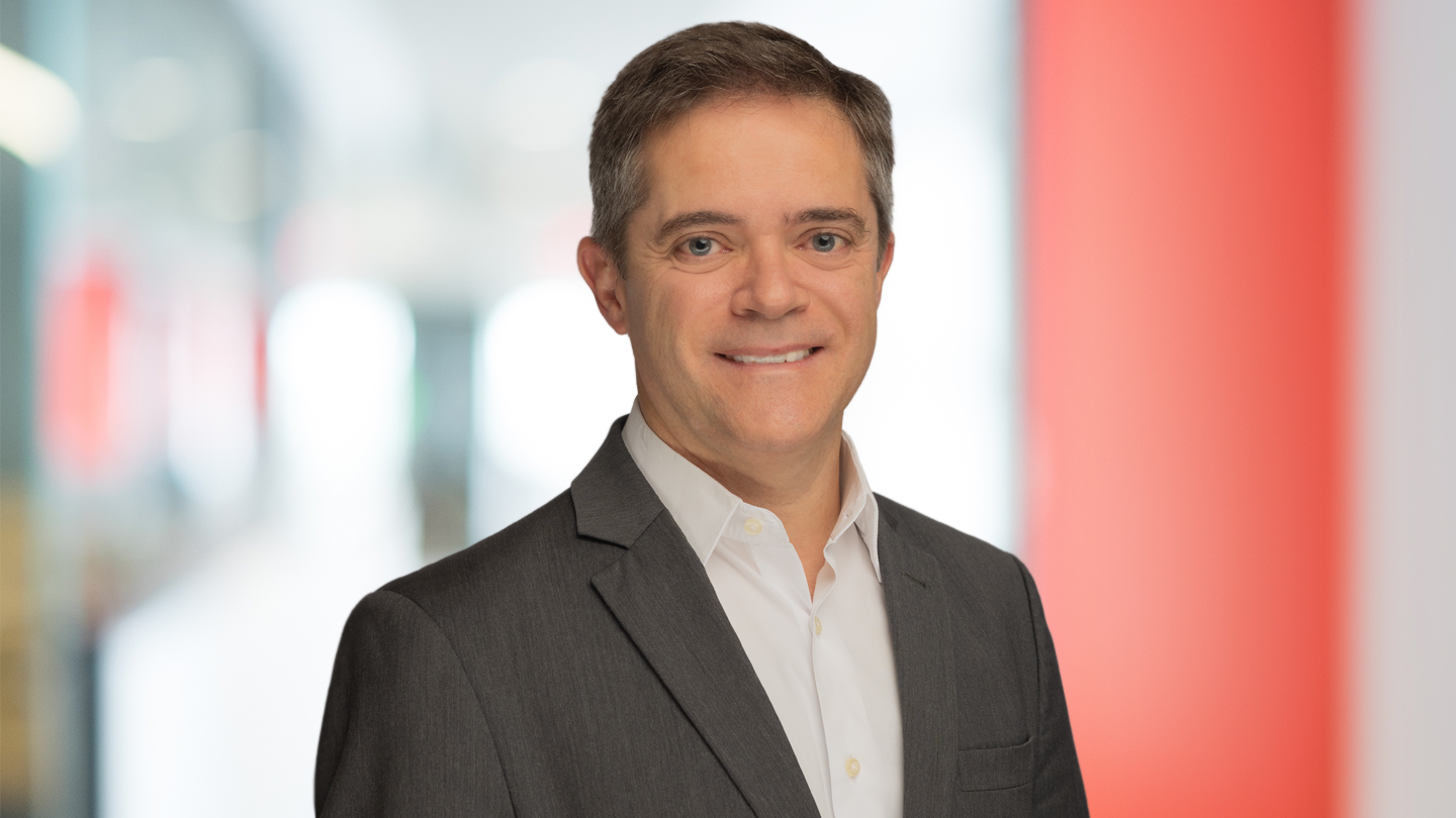 Headshot of Luis Diez