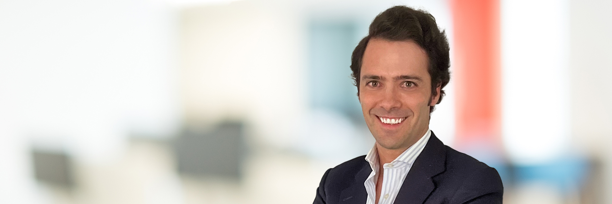 Headshot of Tomás Moreno