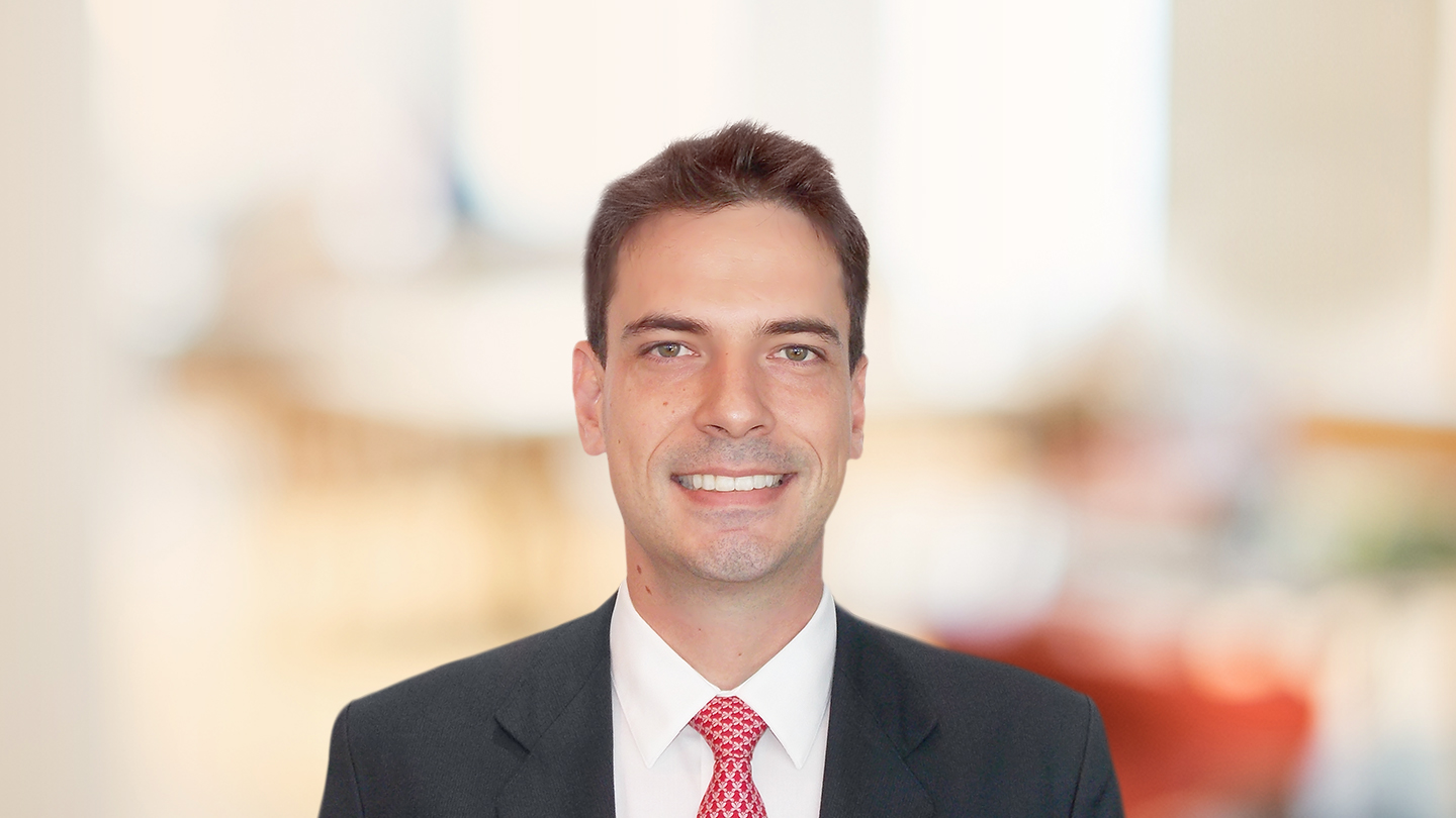 Headshot of Lucas Castro