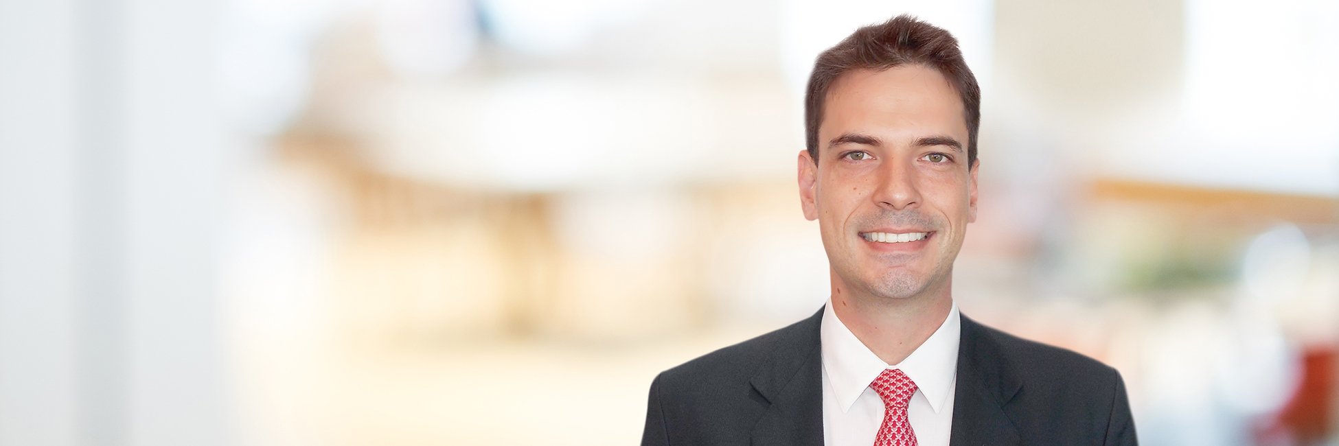 Headshot of Lucas Castro