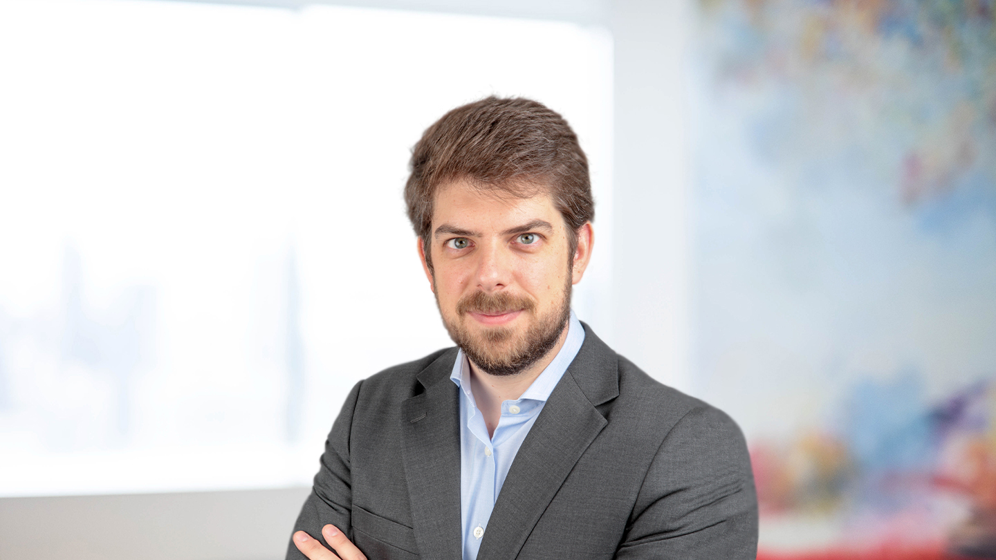 Headshot of Alberto Hijosa