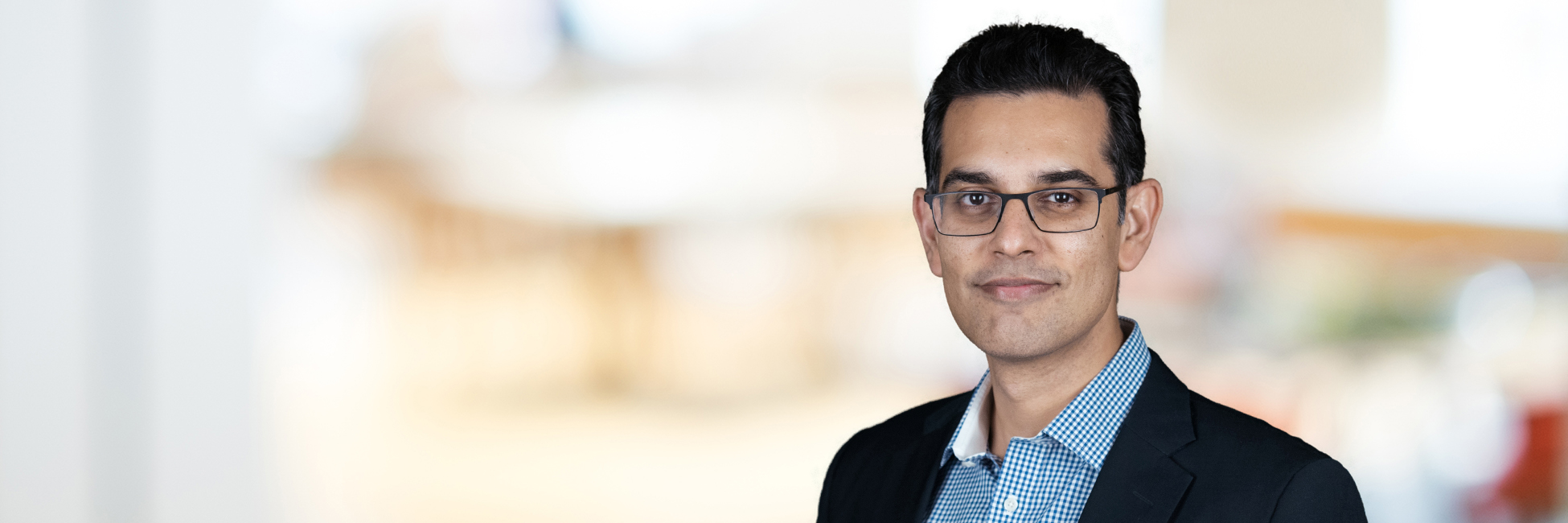 Headshot of Nadir Akram