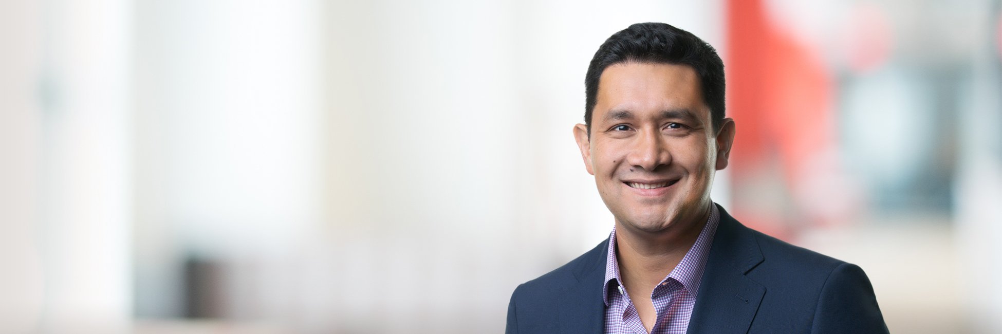 Headshot of Daniel Costa