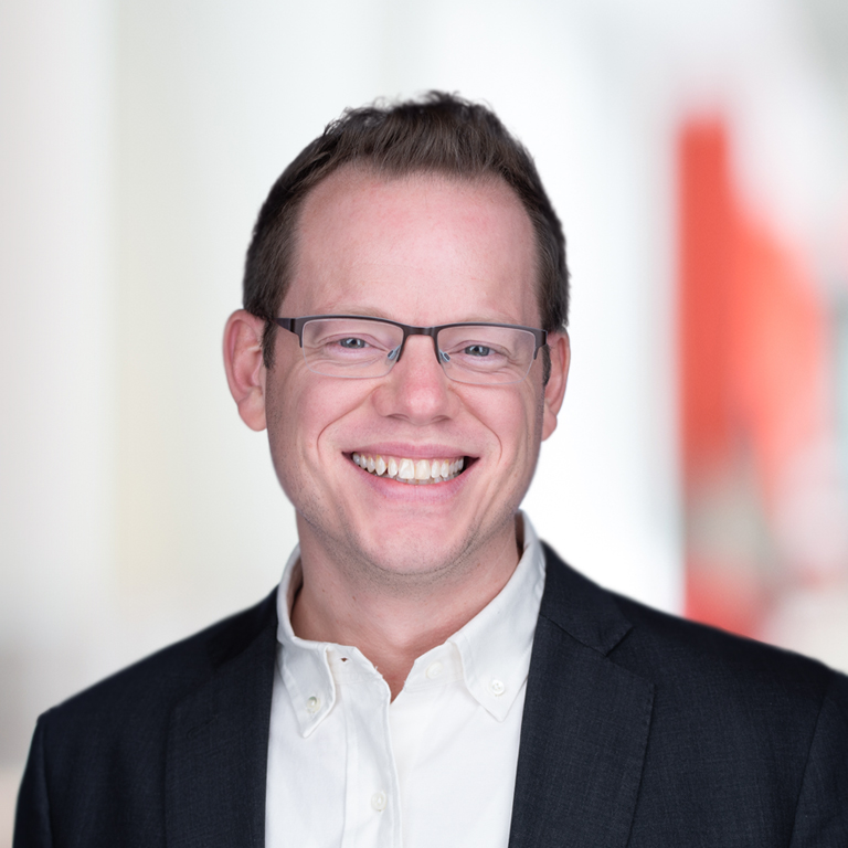 Headshot of Jon van der Veen