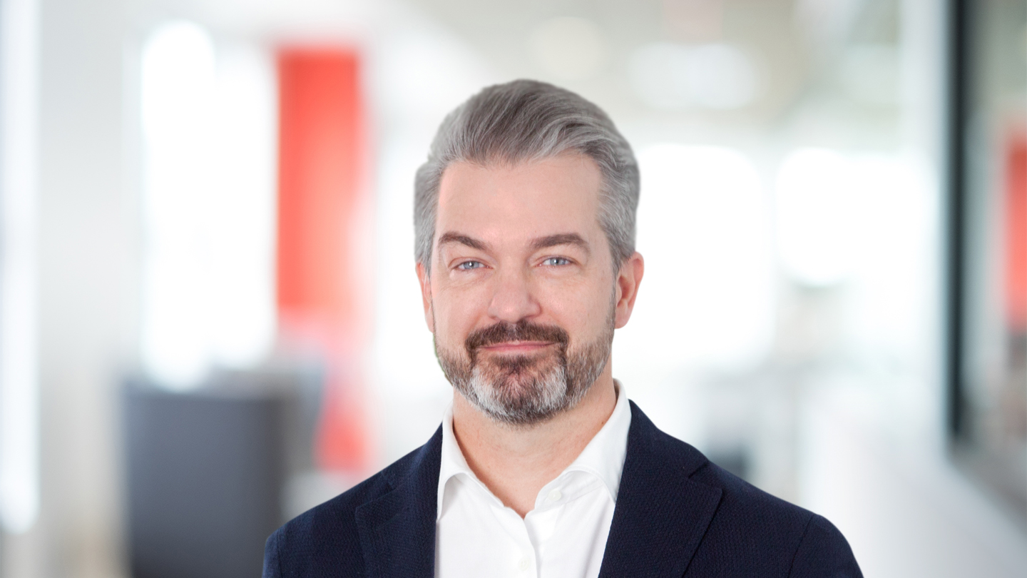 Headshot of Dan Kuzmic