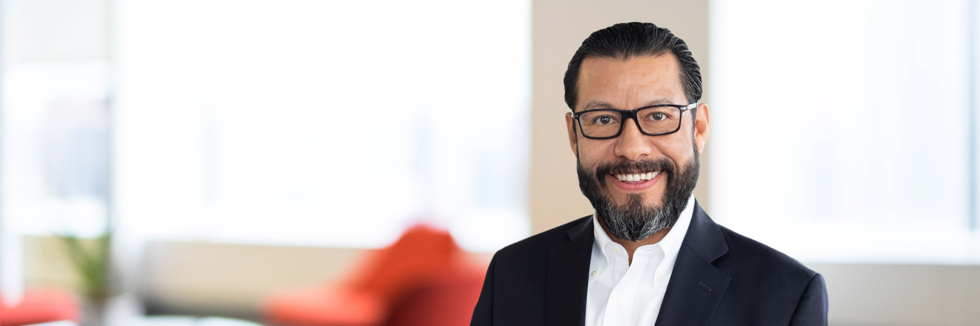 Headshot of Lou Madge