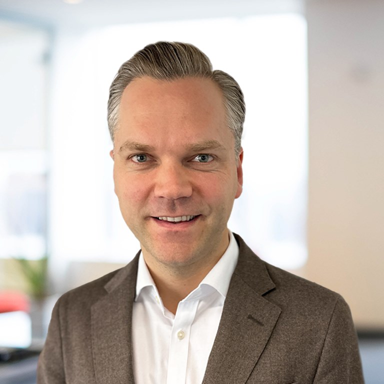 Headshot of Thibault Lecat