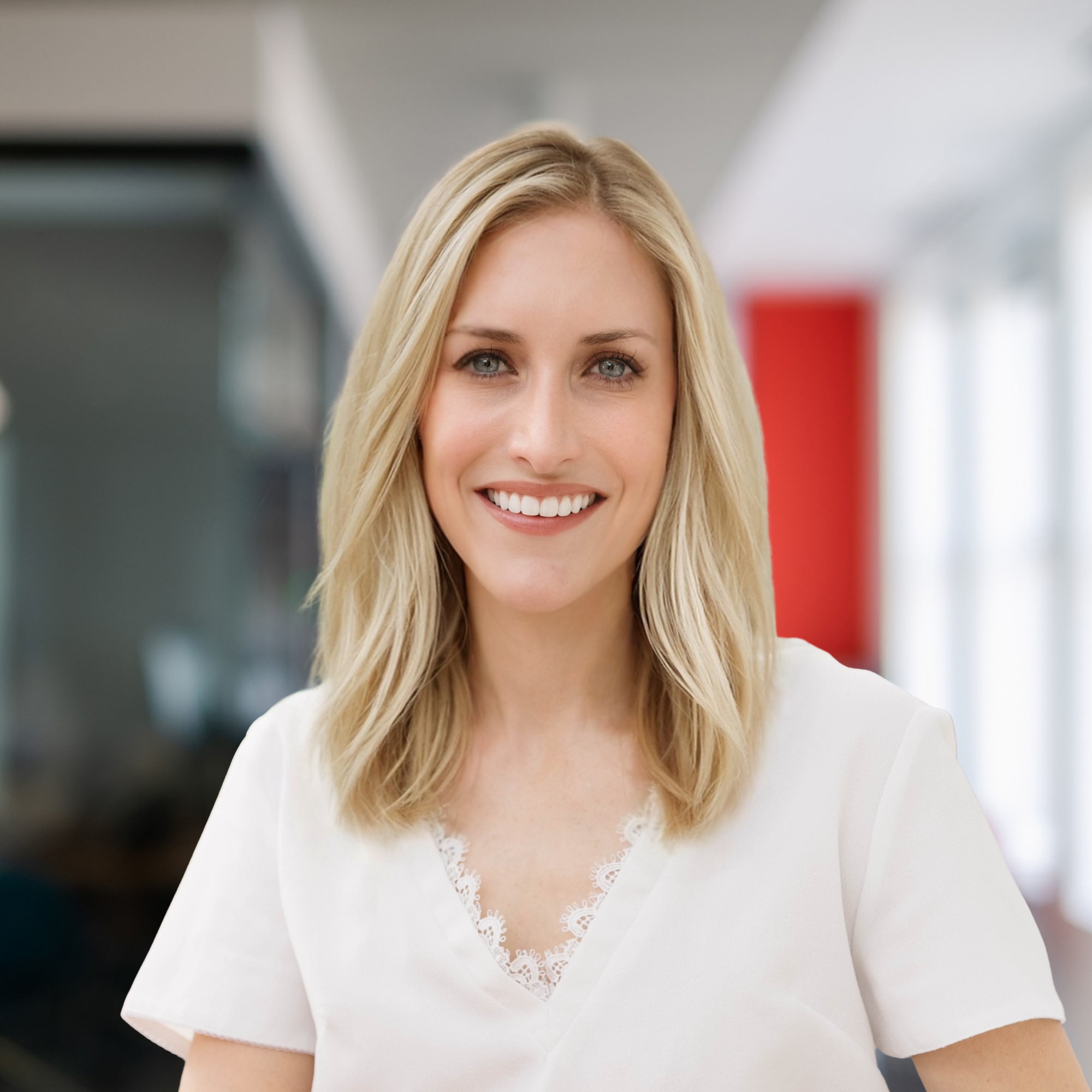 Headshot of Dana Aulanier