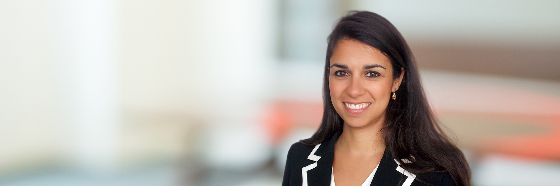 Headshot of Luiza Mattos