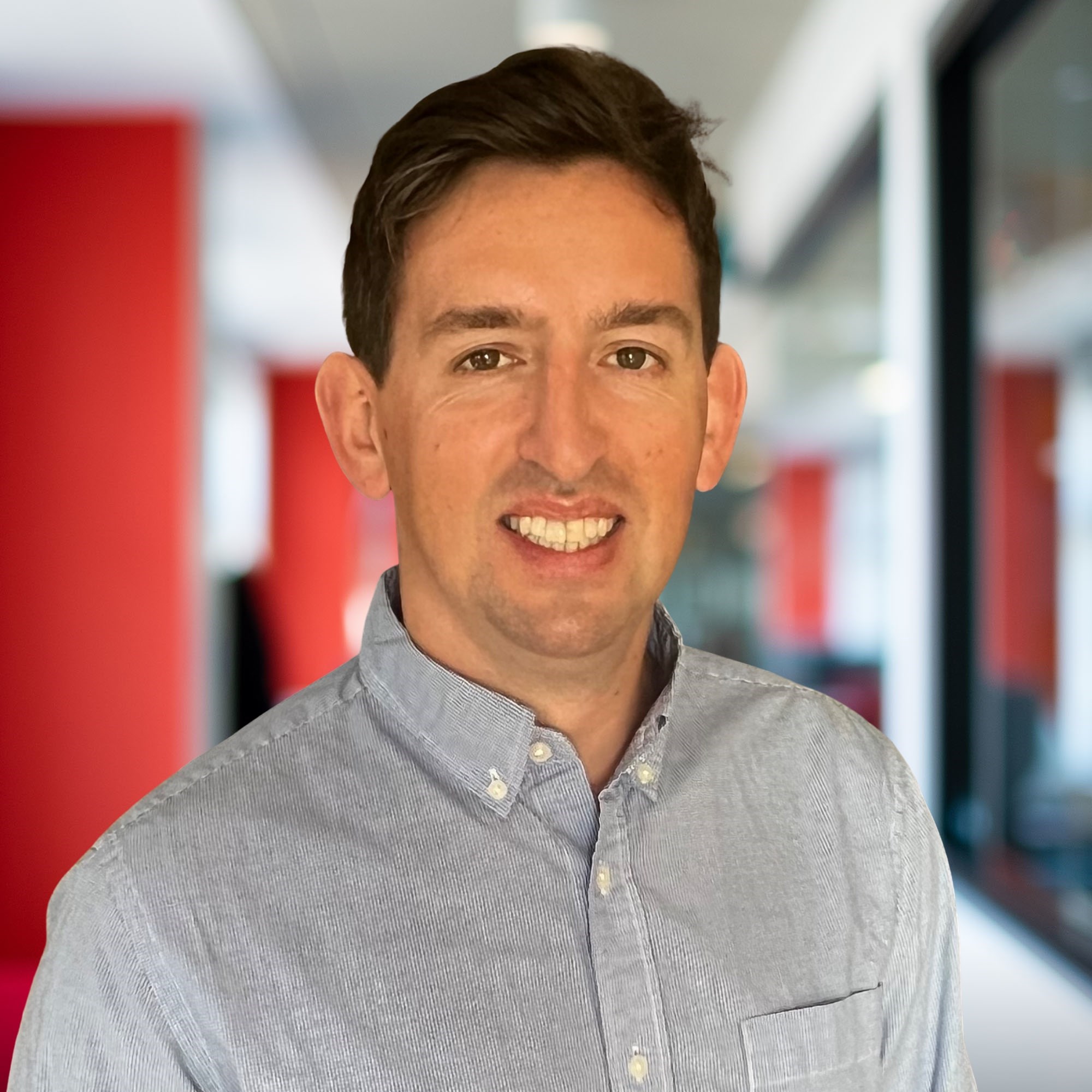 Headshot of Isaac Stoll