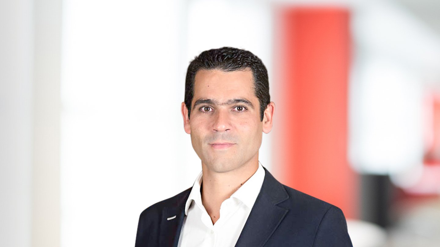 Headshot of Jose Casas