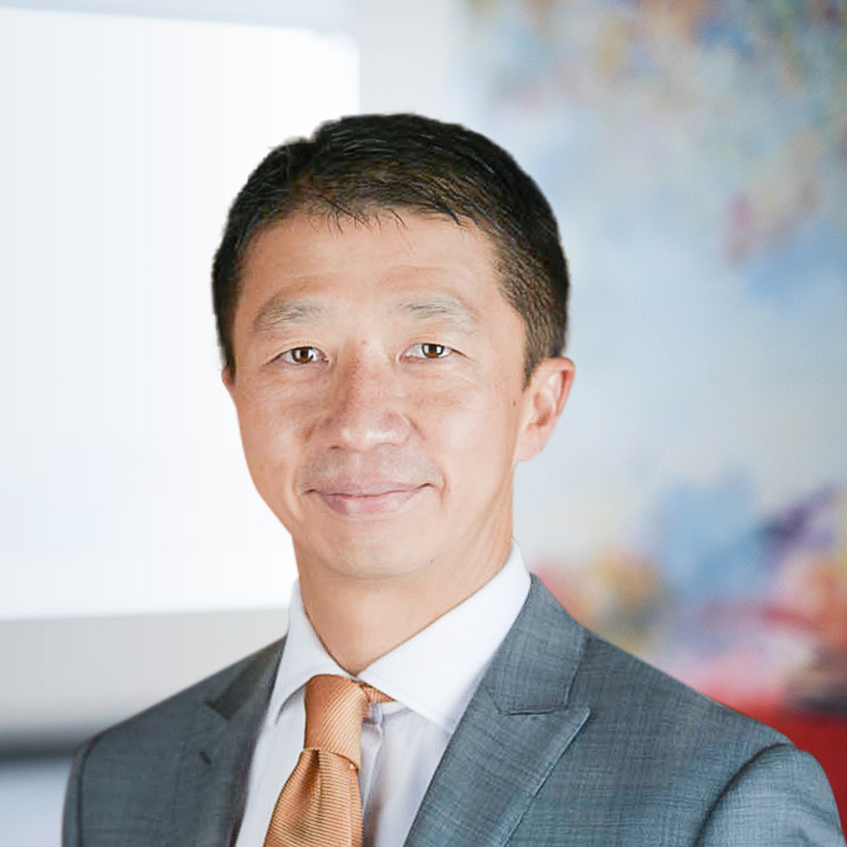 Headshot of Larry Zhu