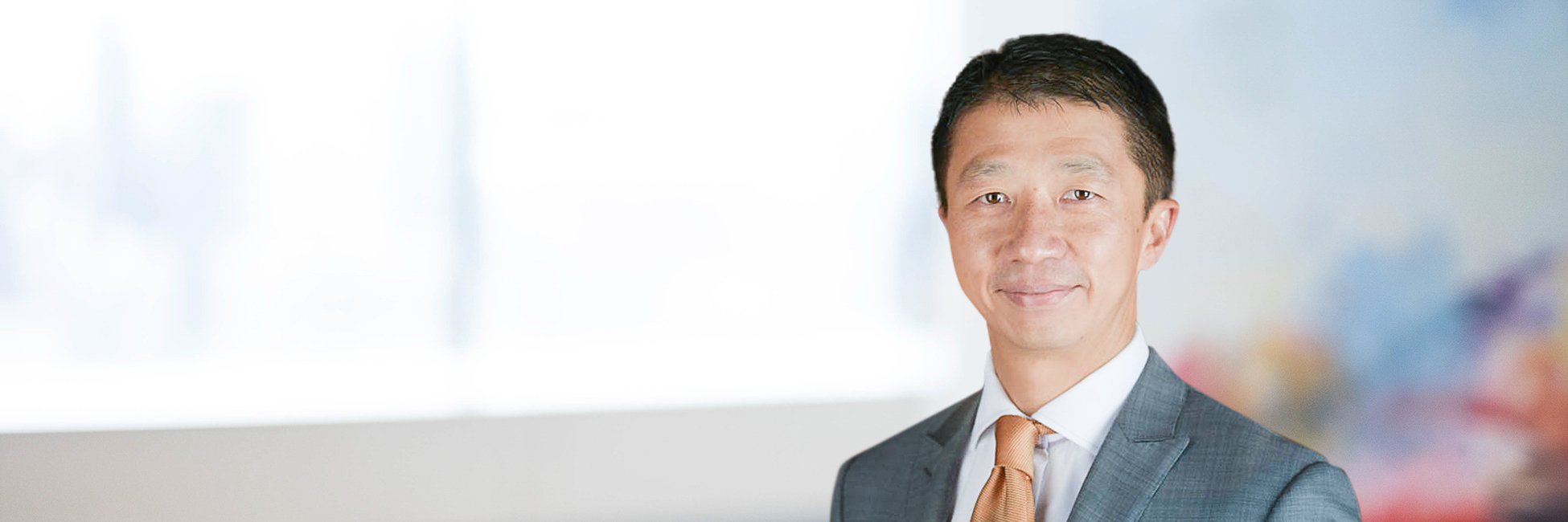 Headshot of Larry Zhu