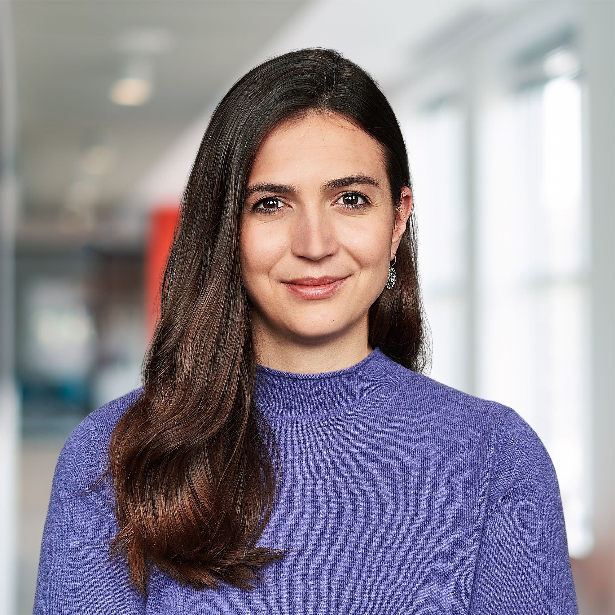 Headshot of Roberta Roeller