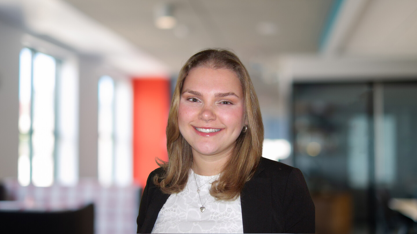 Headshot of Anna Whiteside