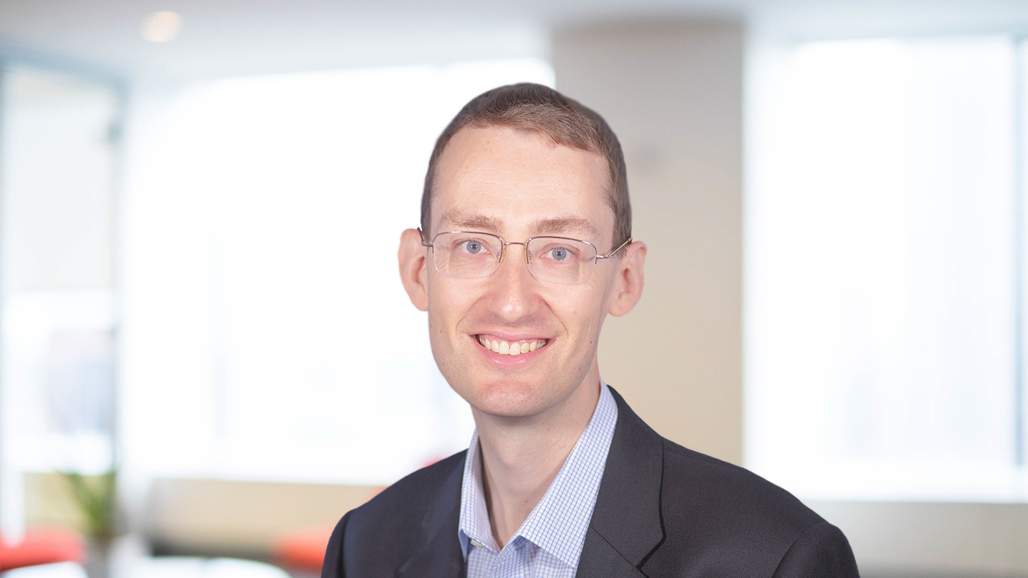 Headshot of Sumner Makin