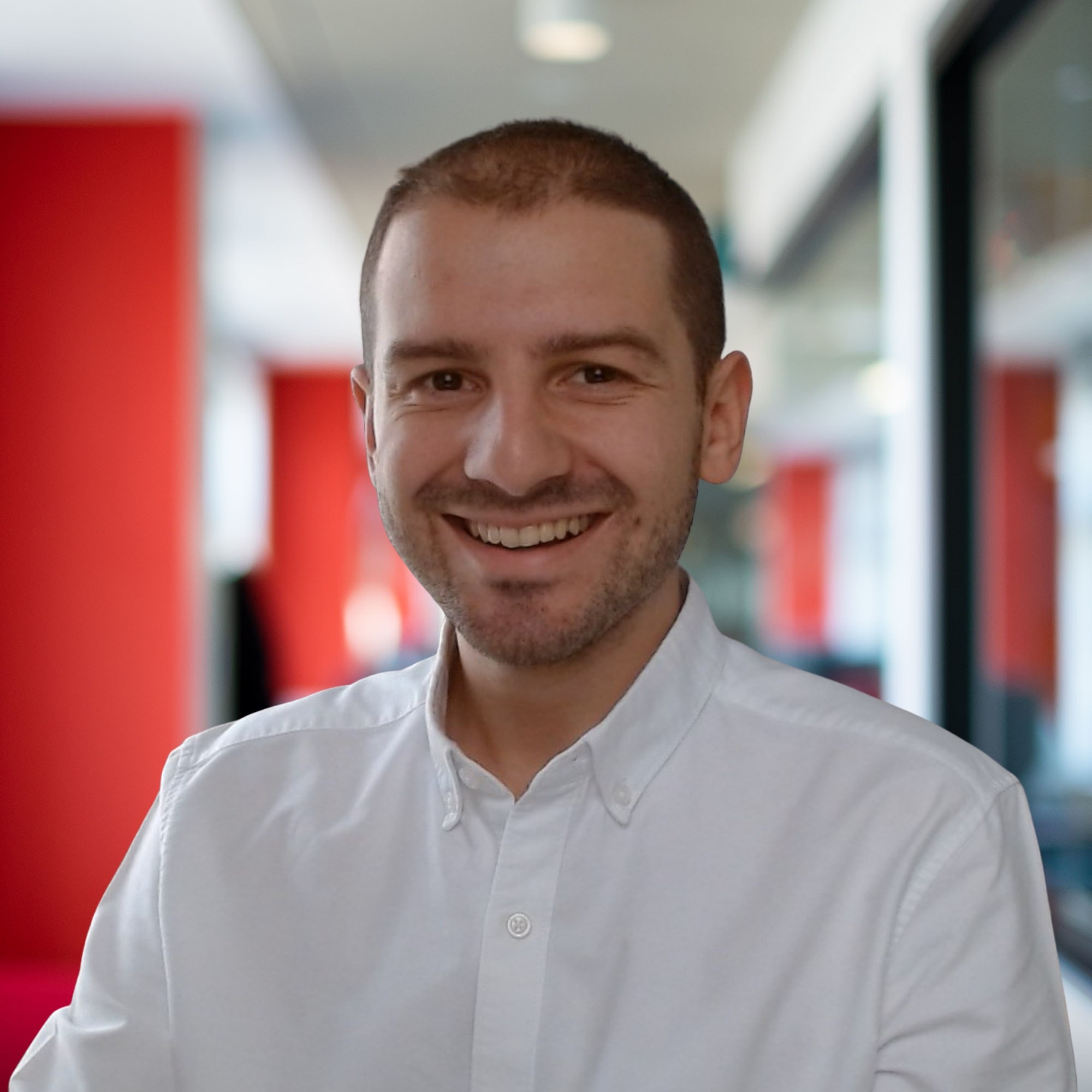 Headshot of Daniel Ohrenstein