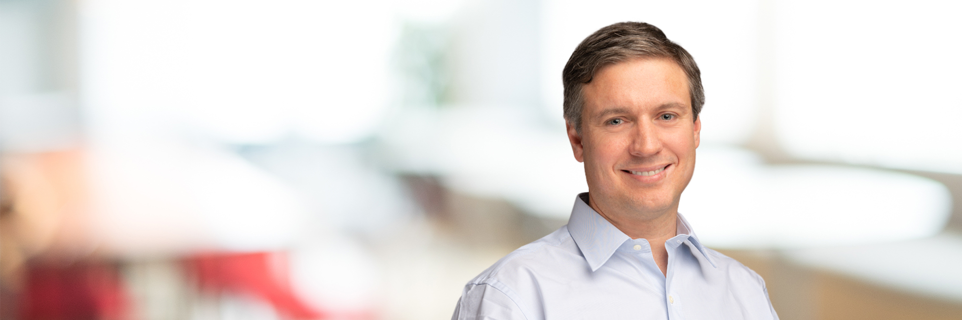 Headshot of Tomás Aguirre