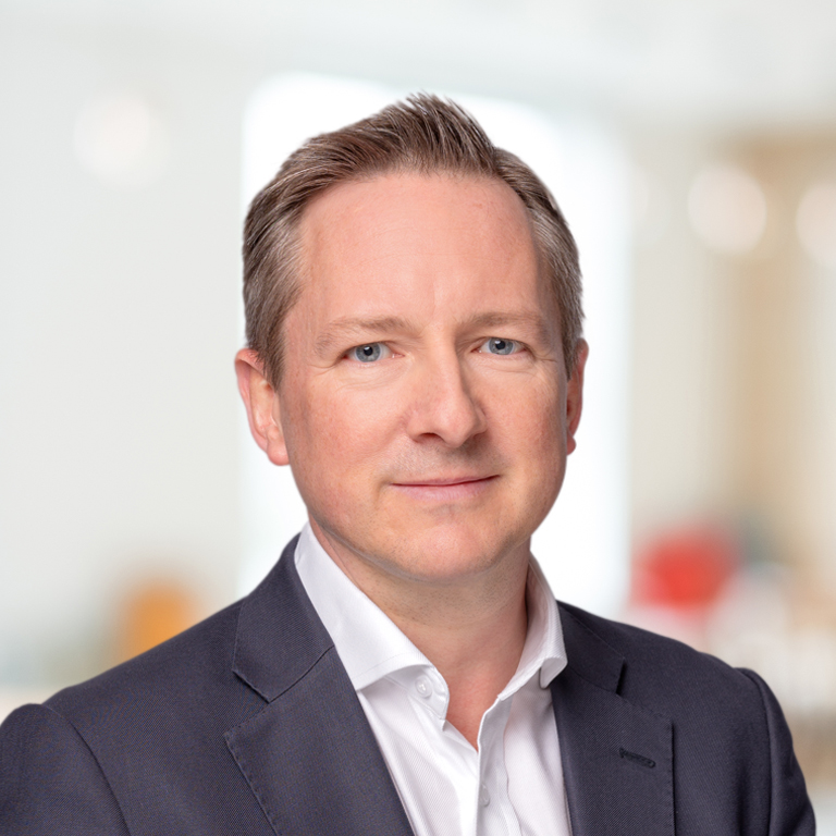 Headshot of David Knipe