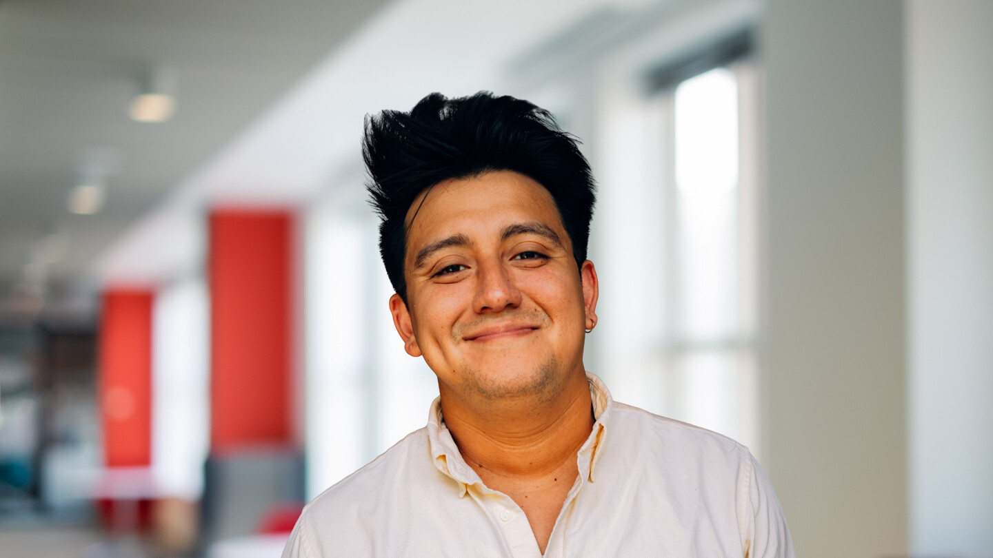 Headshot of Saul Sandoval Navarrete