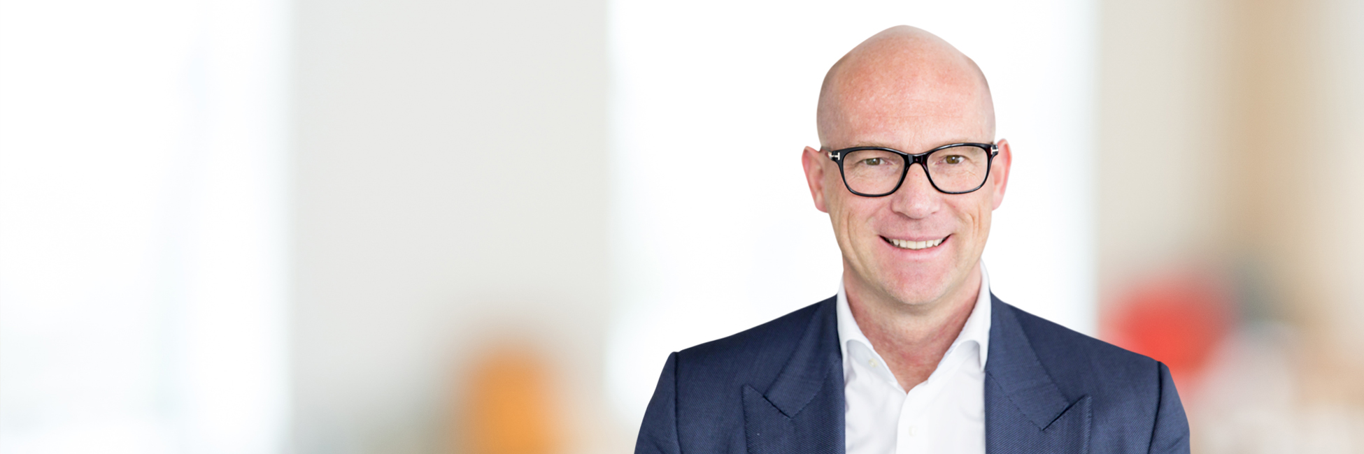 Headshot of Dirk Vater