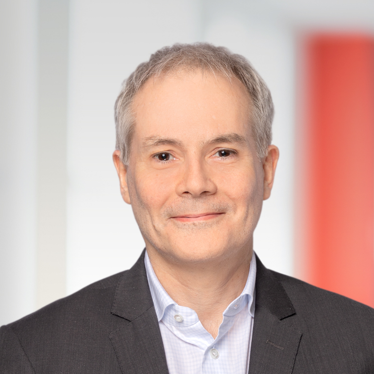 Headshot of Oliver Williams