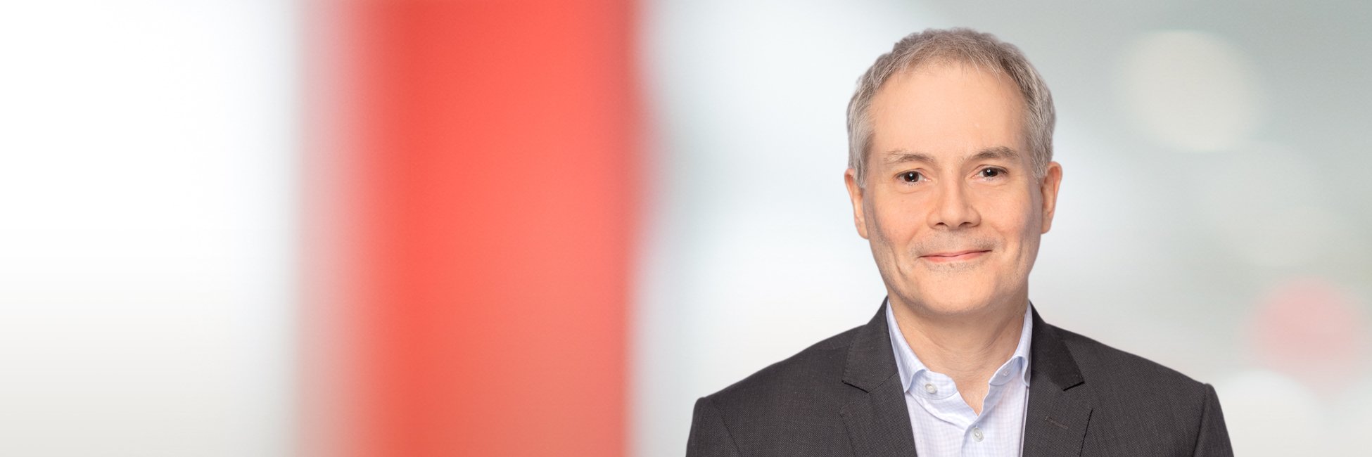 Headshot of Oliver Williams