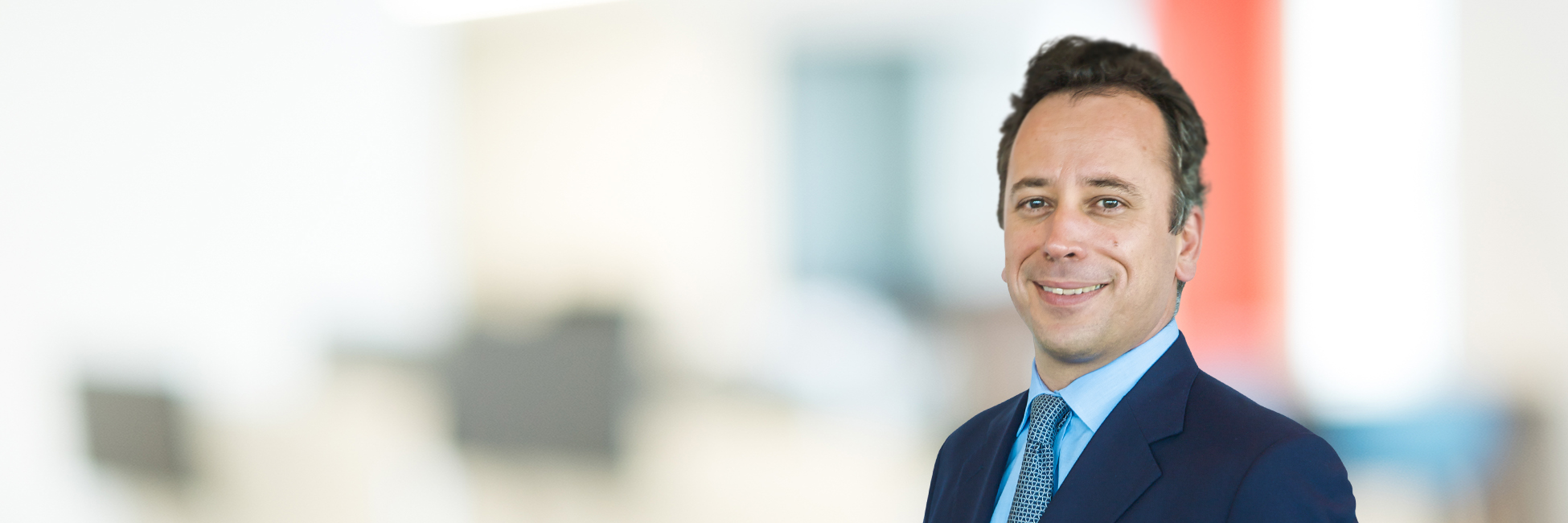 Headshot of Graham Elton