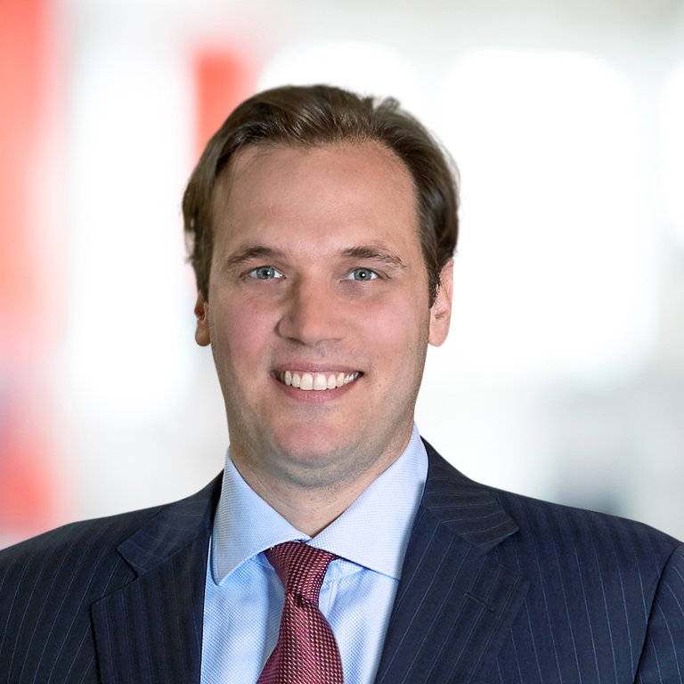 Headshot of Enver Adakan