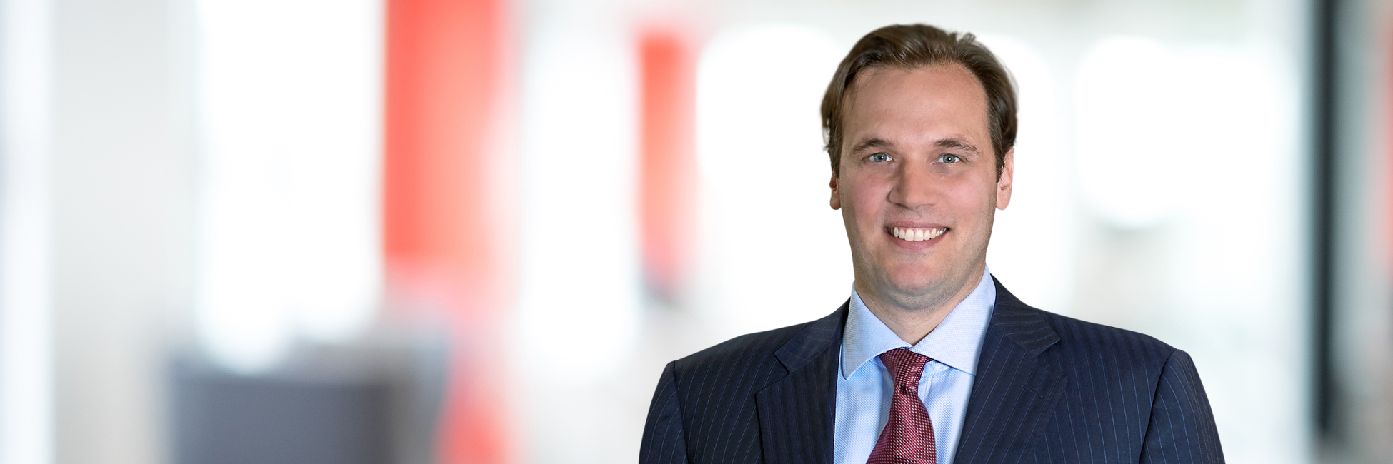 Headshot of Enver Adakan