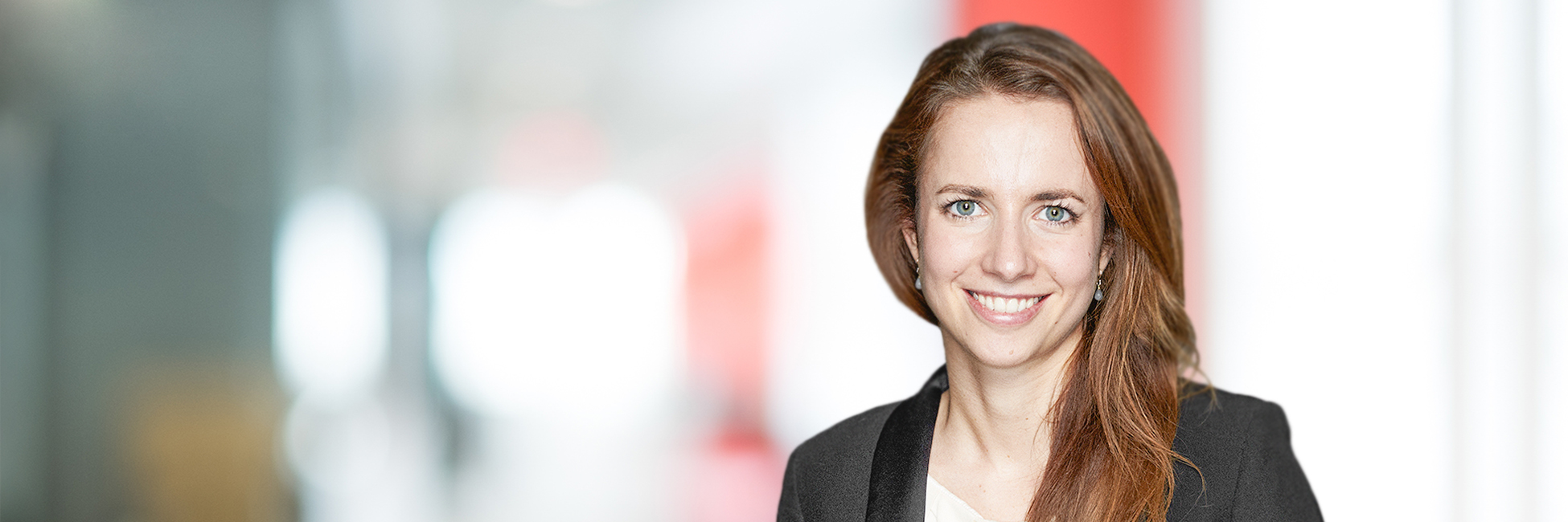 Headshot of Sophia Holst