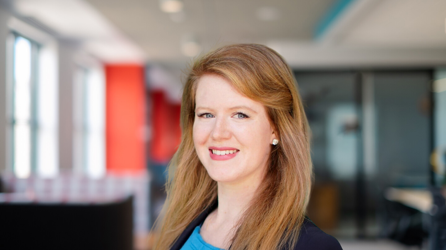 Headshot of Grania VanHerwarde