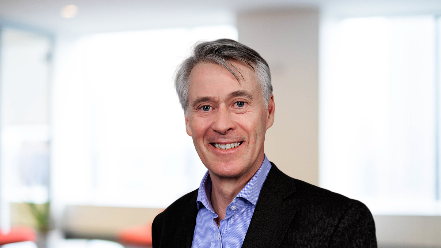 Headshot of Robert Pierce