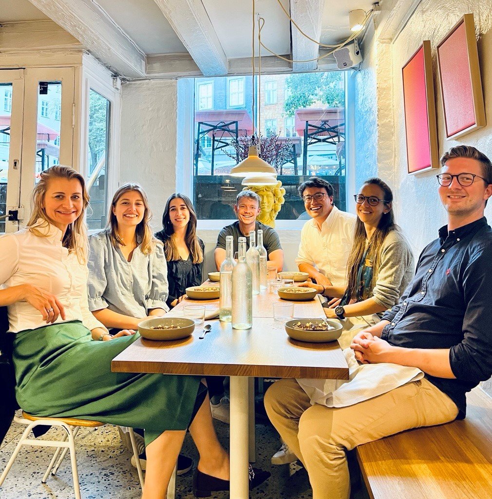 Responsive image with srcset