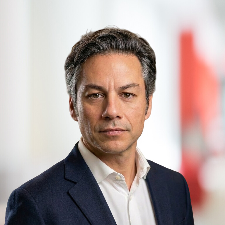 Headshot of Andre Carvalho