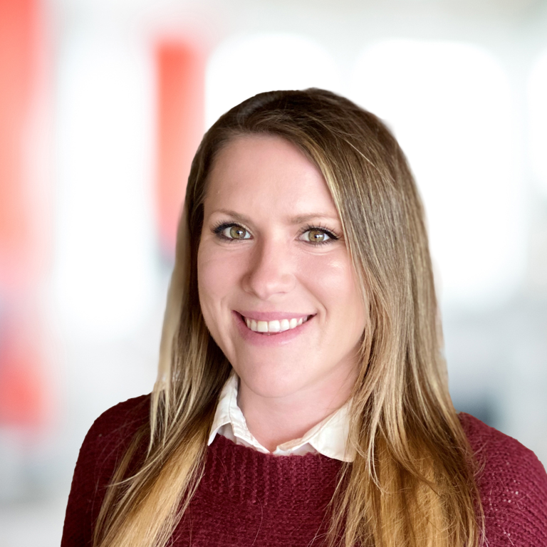 Headshot of Ellyn Gray