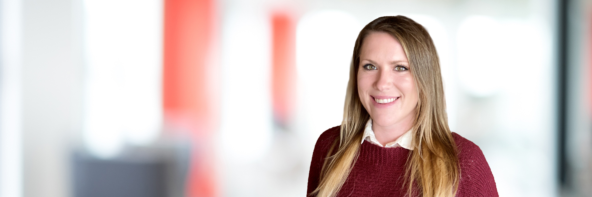 Headshot of Ellyn Gray